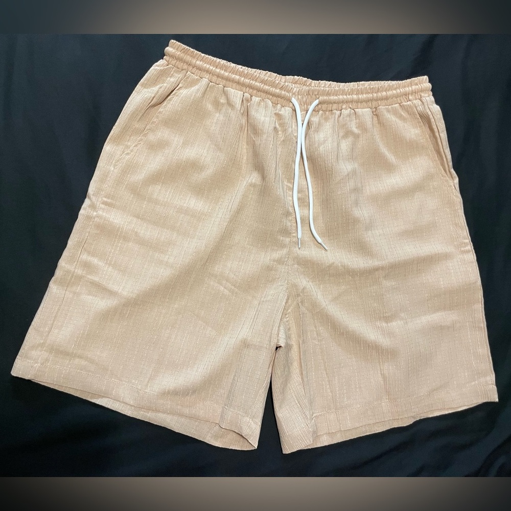 Beige Casual Shorts with Drawstring. Light Polyester material